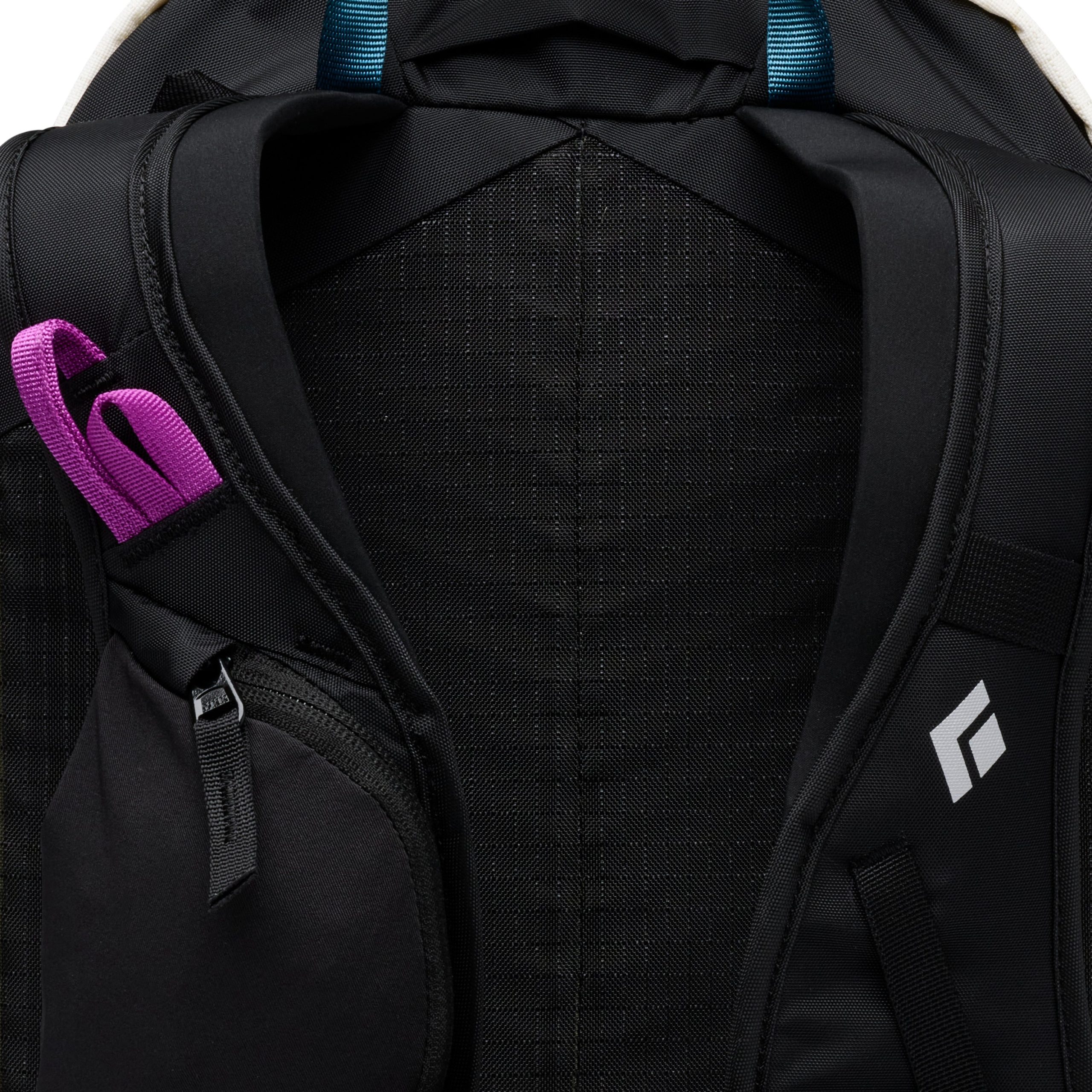 Helio 22 Backpack - Image 8