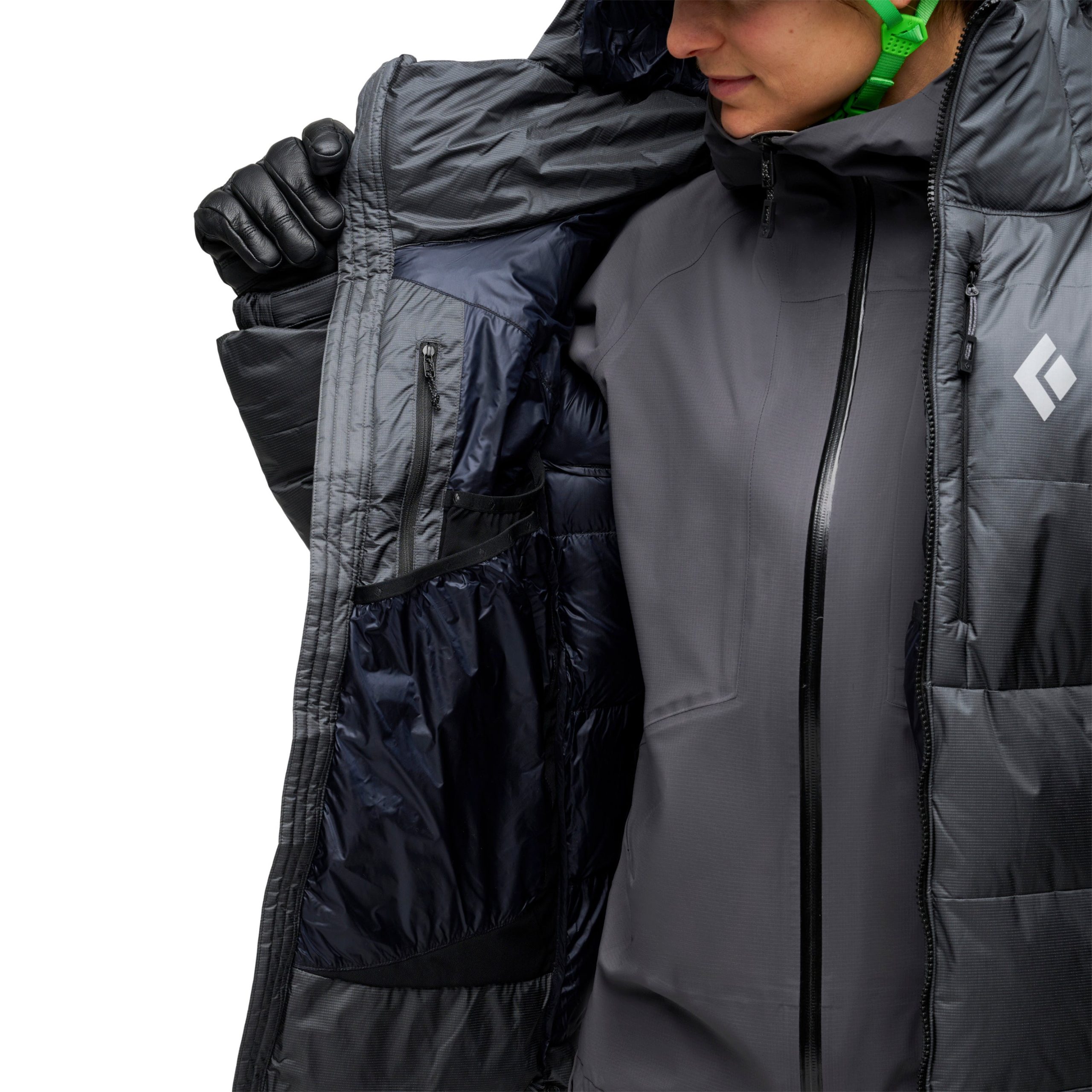 Women's Mission Down 6000 M Parka - Image 11